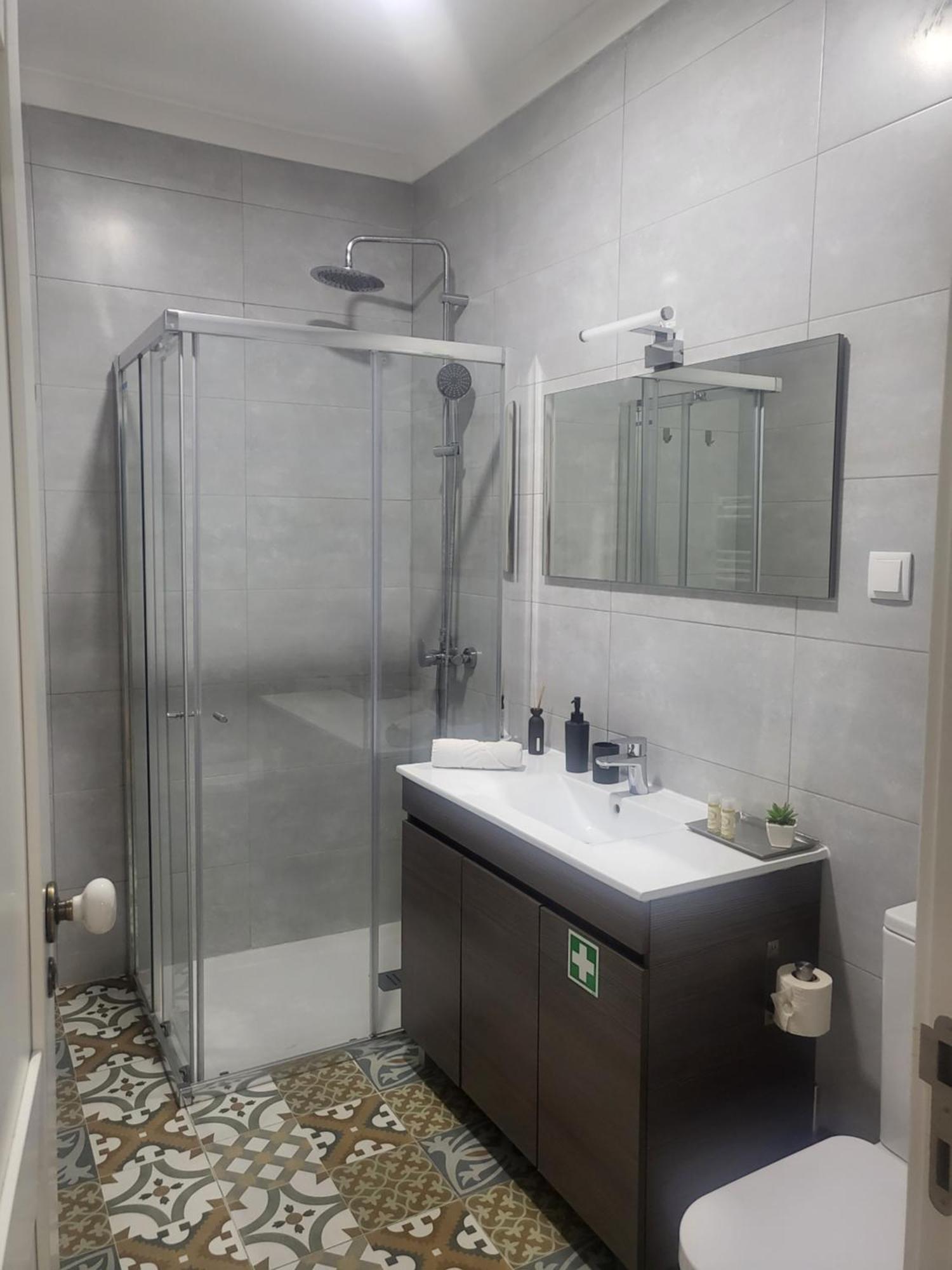 Alfama Apartments Services ลิสบอน ภายนอก รูปภาพ